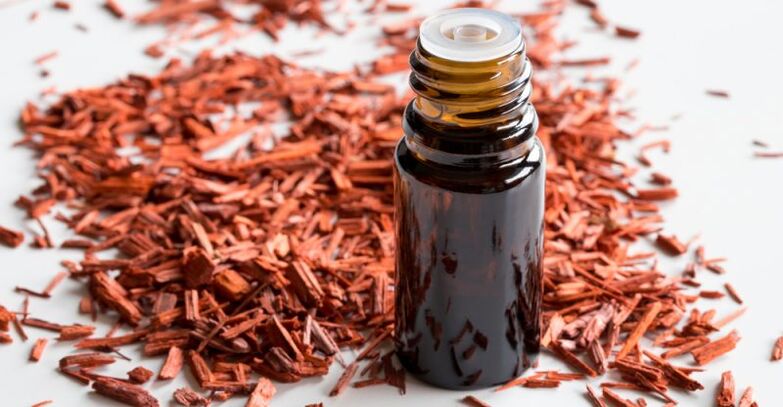 Sandalwood essential oil restores skin moisture balance